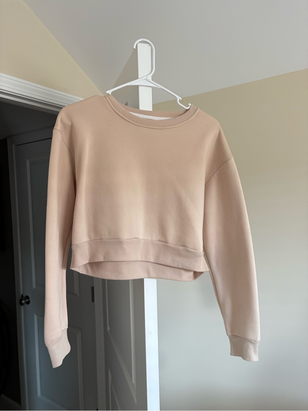 SHEIN Cropped Crewneck Sweatshirt - Blush Pink
